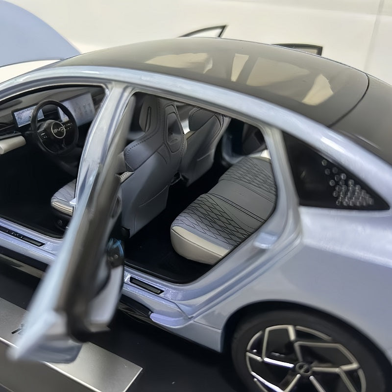 1:18 Simulation Alloy Car Model For BYD