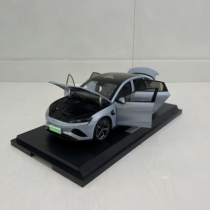 1:18 Simulation Alloy Car Model For BYD